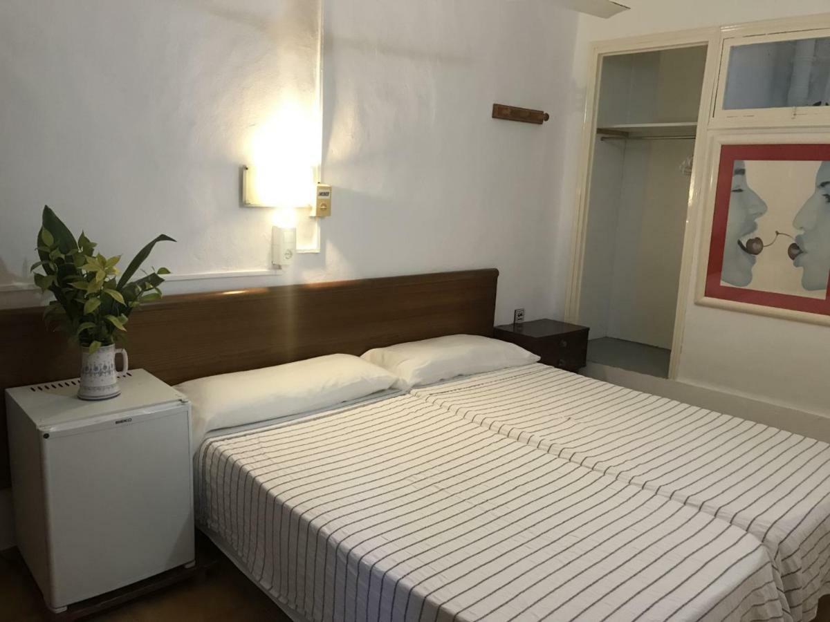 Casa De Huespedes La Pena Hotel Ibiza Eksteriør billede
